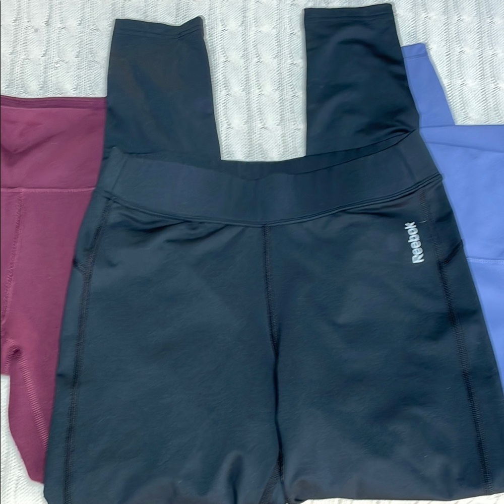 3 pr Women’s sz M yoga Leggings bundle Athletic compression ankle 22-25” inseam - Picture 2 of 15